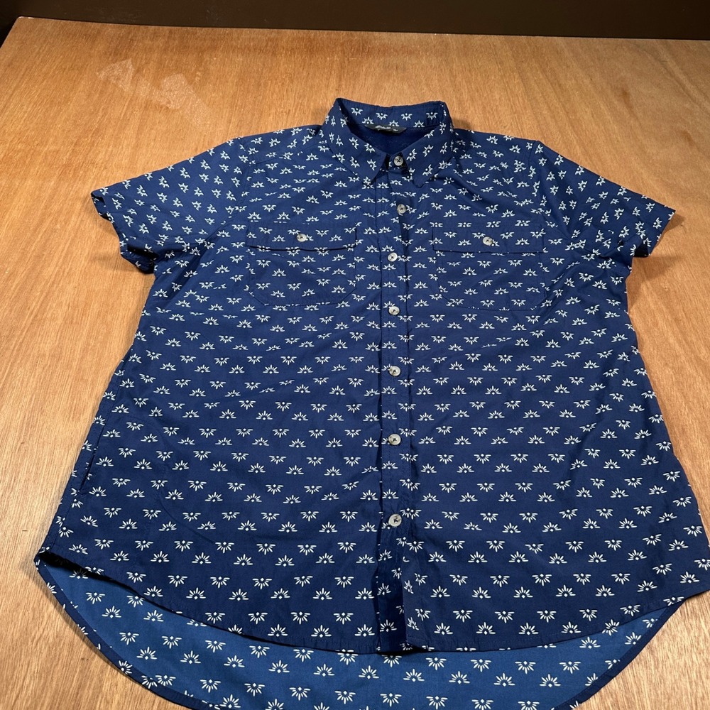 Eddie Bauer Button Up Shirt Mens Large Blue Sunburst Print Short Sleeve Hiking